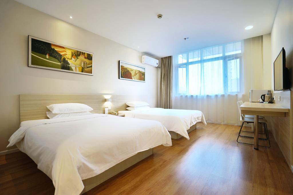 Hanting Hotel Shanghai Xujiahui Exterior photo
