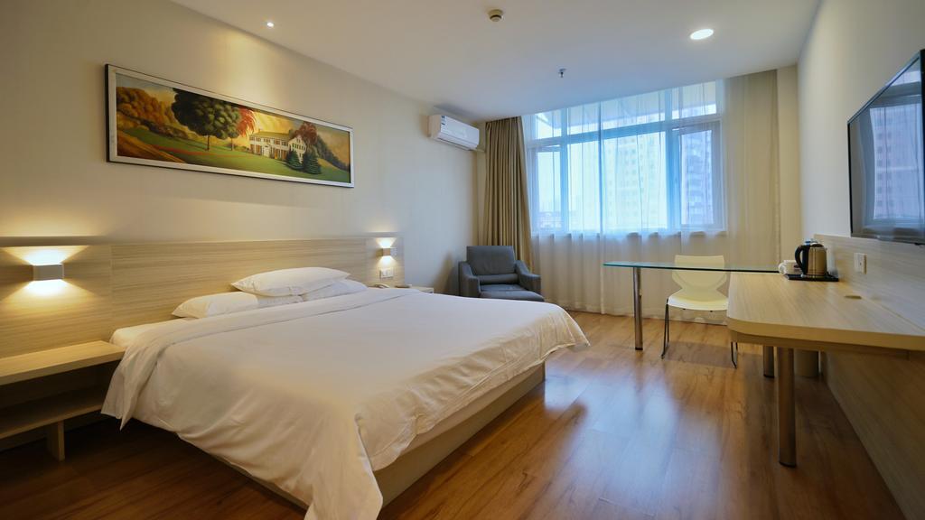 Hanting Hotel Shanghai Xujiahui Exterior photo